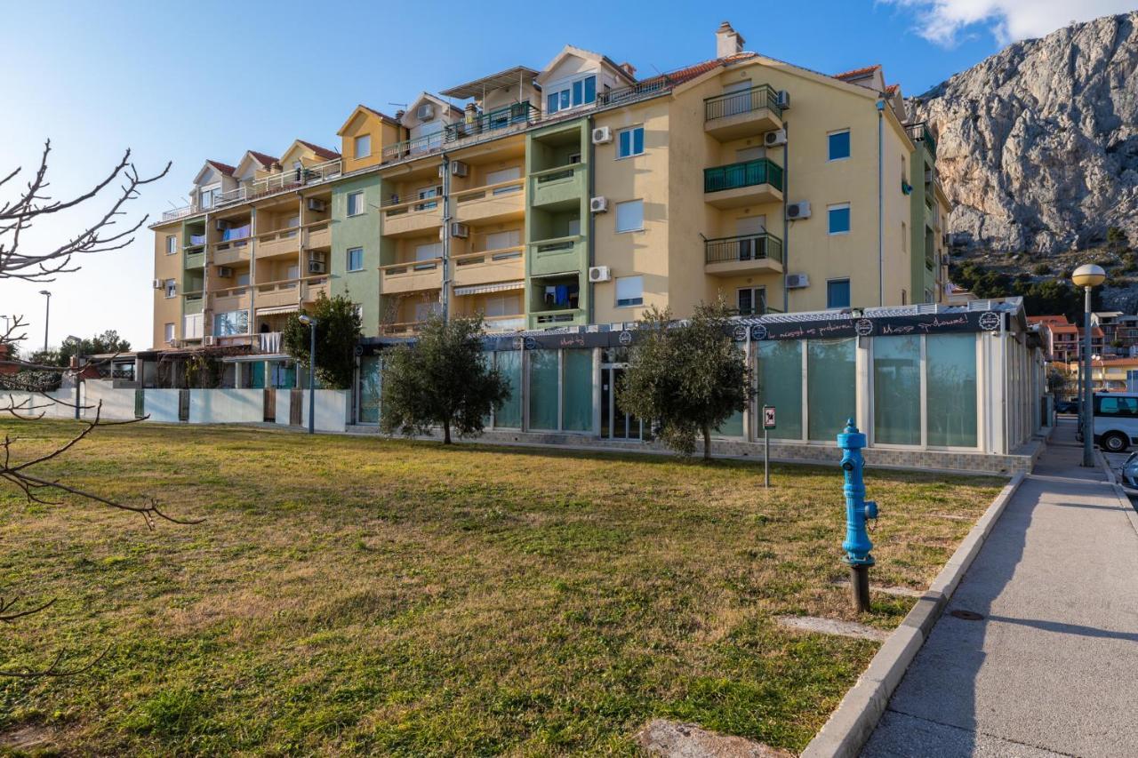 Apartman Monika Оміш Екстер'єр фото