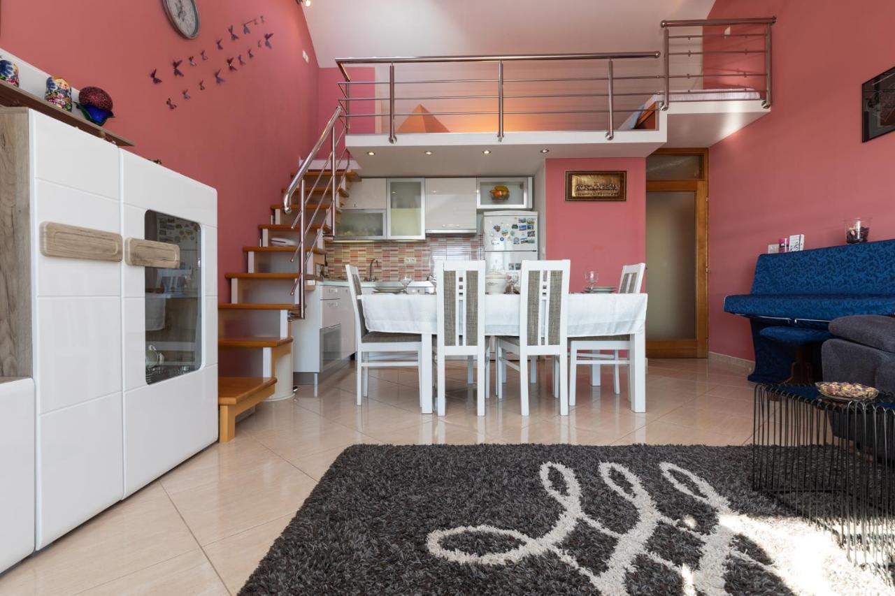 Apartman Monika Оміш Екстер'єр фото